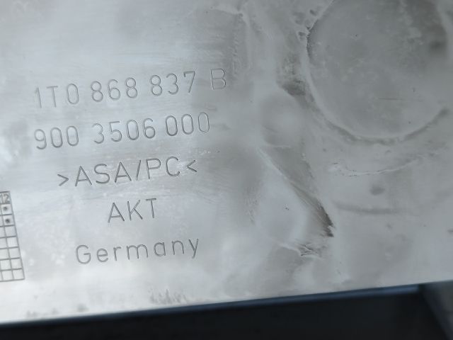 bontott VW TOURAN Első Tároló Rekesz