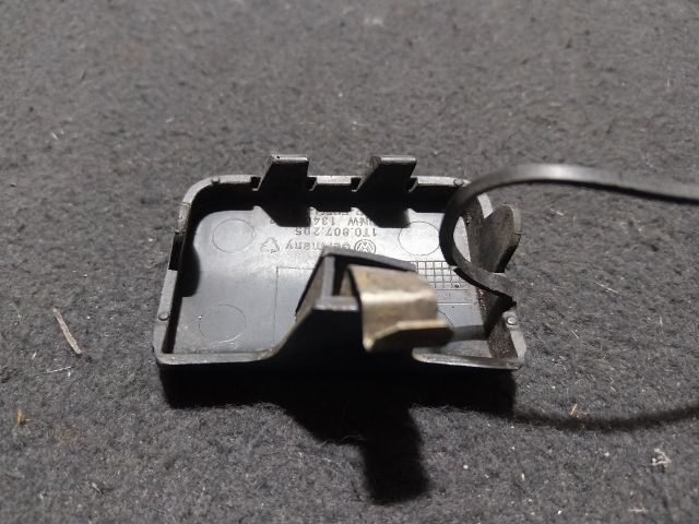 bontott VW TOURAN Első Vonószem Burkolat