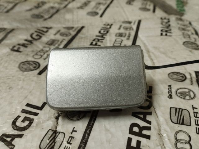 bontott VW TOURAN Első Vonószem Burkolat