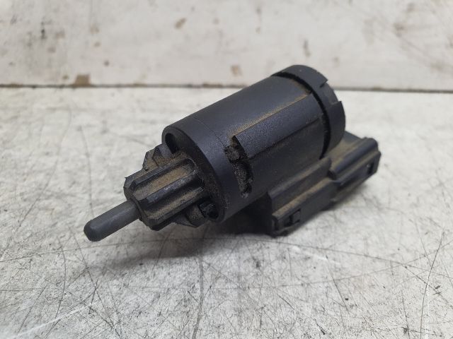 bontott VW TOURAN Fék Pedál Kapcsoló