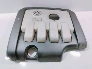 bontott VW TOURAN Felső Hűtőburkolat