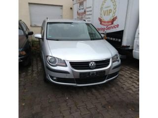 bontott VW TOURAN Felső Hűtőburkolat