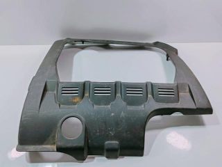 bontott VW TOURAN Felső Hűtőburkolat