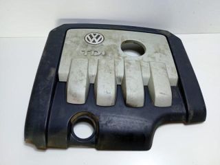 bontott VW TOURAN Felső Hűtőburkolat