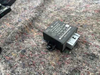 bontott VW TOURAN Fényszóró Elektronika