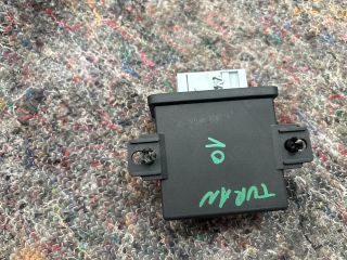 bontott VW TOURAN Fényszóró Elektronika