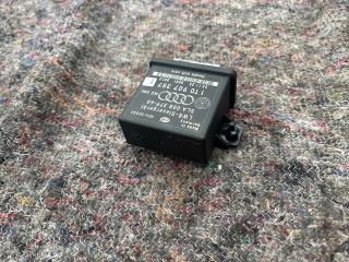 bontott VW TOURAN Fényszóró Elektronika