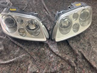 bontott VW TOURAN Fényszóró Pár