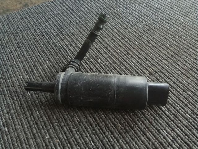 bontott VW TOURAN Fényszórómosó Szivattyú