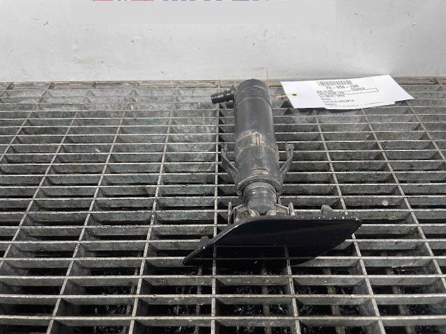 bontott VW TOURAN Fényszórómosó Szivattyú