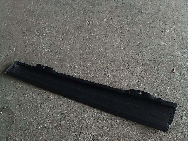 bontott VW TOURAN Függőleges Ajtó Díszléc