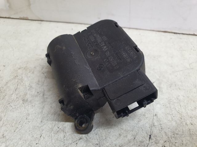 bontott VW TOURAN Fűtés Állító Motor