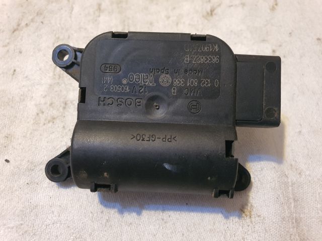 bontott VW TOURAN Fűtés Állító Motor