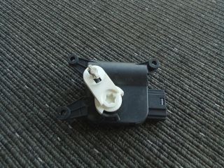 bontott VW TOURAN Fűtés Állító Motor