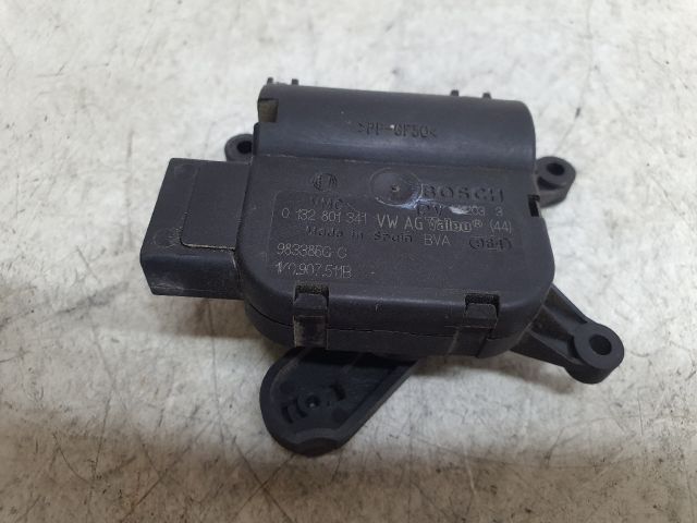 bontott VW TOURAN Fűtés Állító Motor