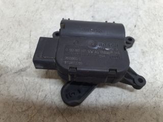 bontott VW TOURAN Fűtés Állító Motor