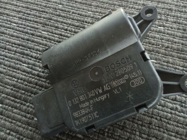 bontott VW TOURAN Fűtés Állító Motor