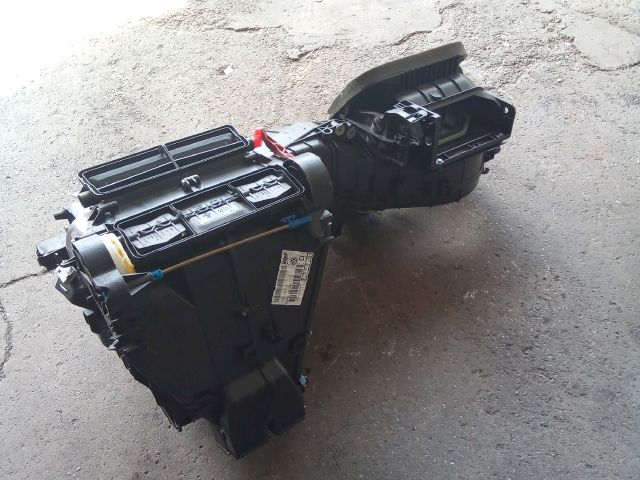 bontott VW TOURAN Fűtés Box