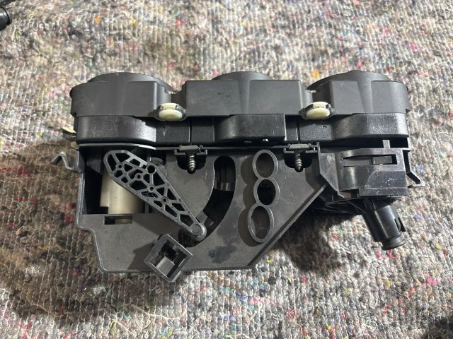 bontott VW TOURAN Fűtéskapcsoló (manuális klímás)