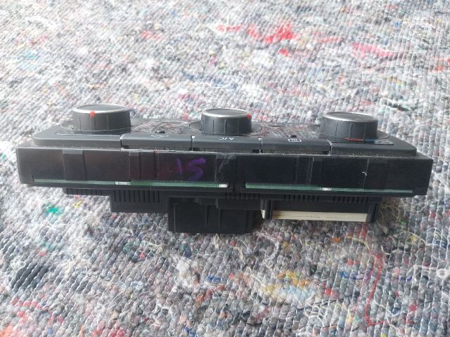 bontott VW TOURAN Fűtéskapcsoló (manuális klímás)