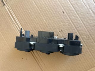 bontott VW TOURAN Fűtéskapcsoló (manuális klímás)