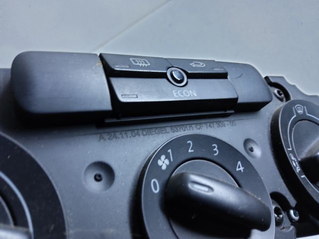 bontott VW TOURAN Fűtéskapcsoló (manuális klímás)