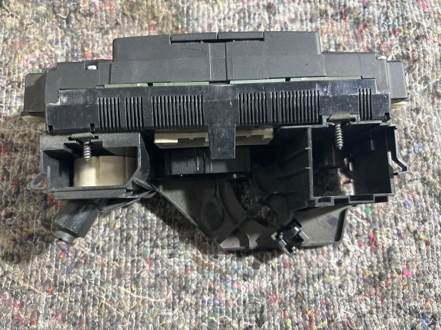 bontott VW TOURAN Fűtéskapcsoló (manuális klímás)