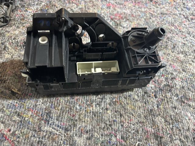 bontott VW TOURAN Fűtéskapcsoló (manuális klímás)