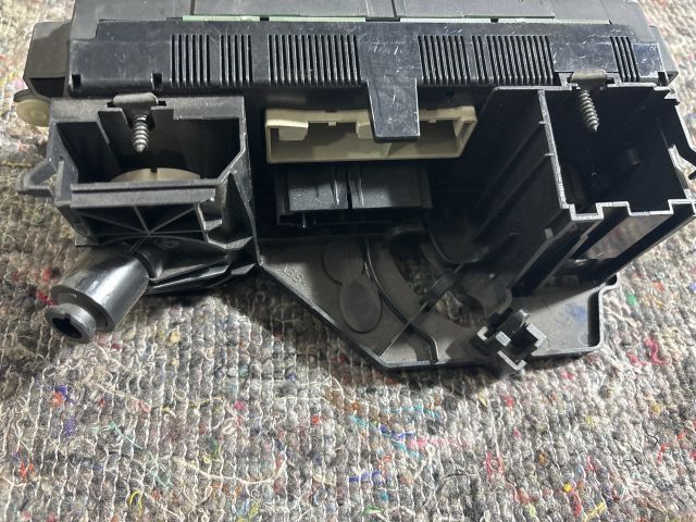 bontott VW TOURAN Fűtéskapcsoló (manuális klímás)