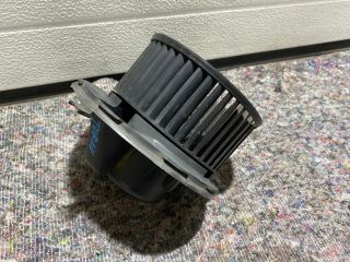 bontott VW TOURAN Fűtőmotor (Klímás)