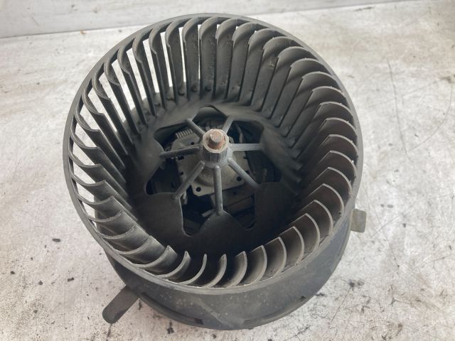 bontott VW TOURAN Fűtőmotor (Klímás)