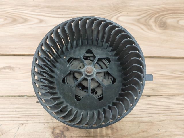 bontott VW TOURAN Fűtőmotor (Klímás)