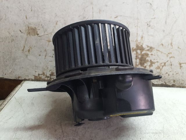 bontott VW TOURAN Fűtőmotor (Klímás)