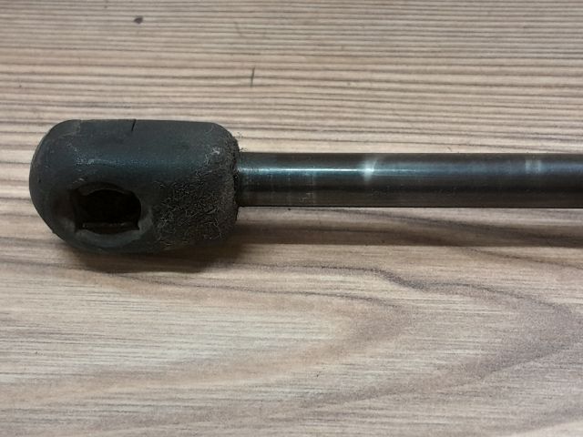 bontott VW TOURAN Gázrugós Kitámasztó Teleszkóp Csomagtérajtó Bal