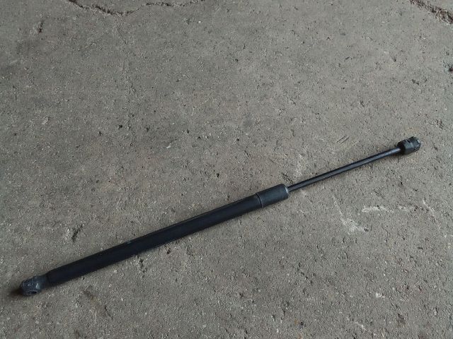 bontott VW TOURAN Gázrugós Kitámasztó Teleszkóp Csomagtérajtó (Pozíciófüggetlen)