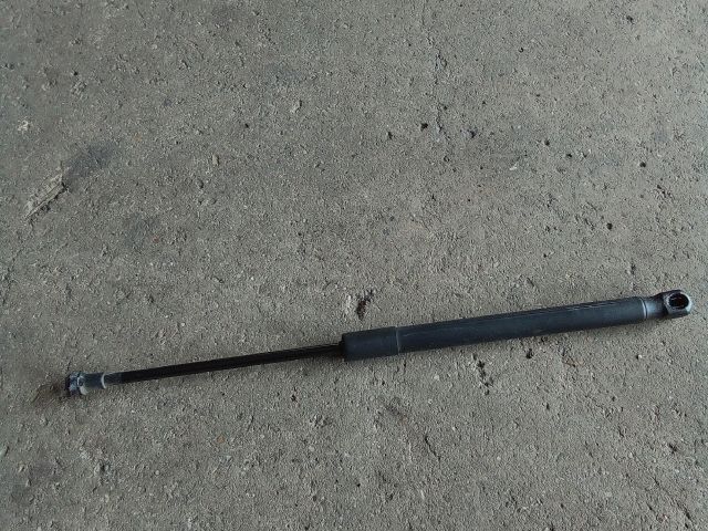 bontott VW TOURAN Gázrugós Kitámasztó Teleszkóp Motorháztető