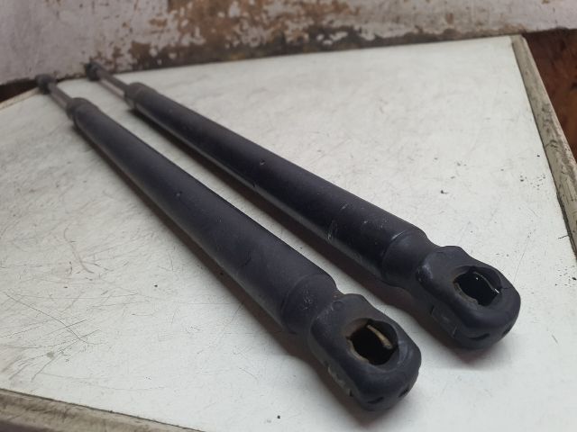 bontott VW TOURAN Gázrugós Kitámasztó Teleszkóp Pár Csomagtérajtó