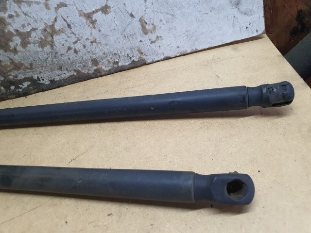 bontott VW TOURAN Gázrugós Kitámasztó Teleszkóp Pár Csomagtérajtó