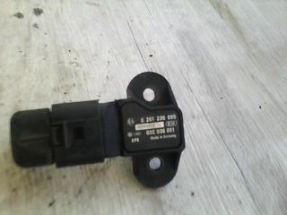 bontott VW TOURAN GPS Antenna