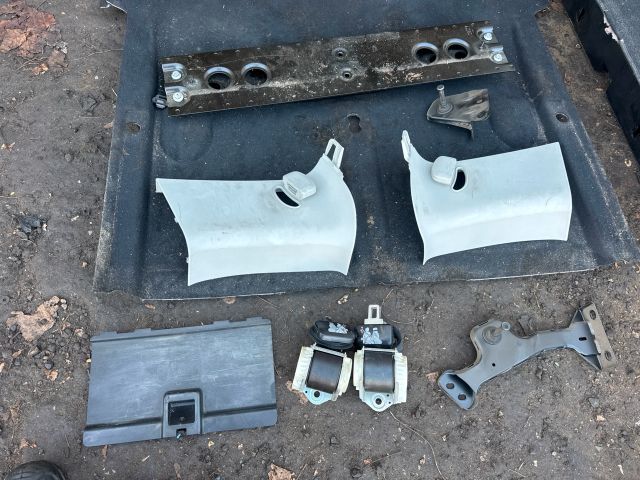 bontott VW TOURAN Harmadik sor Ülés Szett