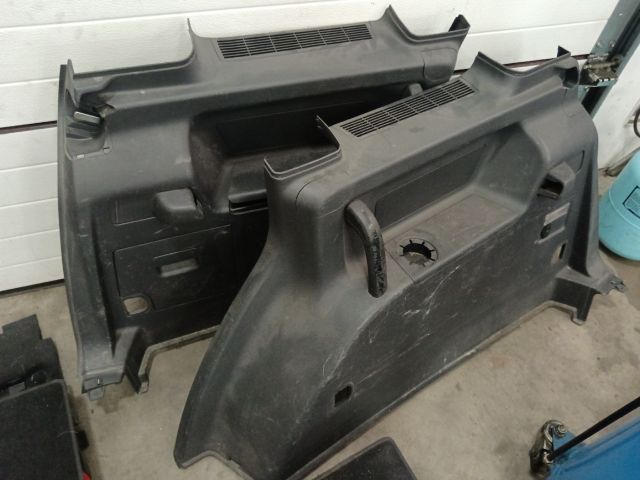 bontott VW TOURAN Harmadik sor Ülés Szett