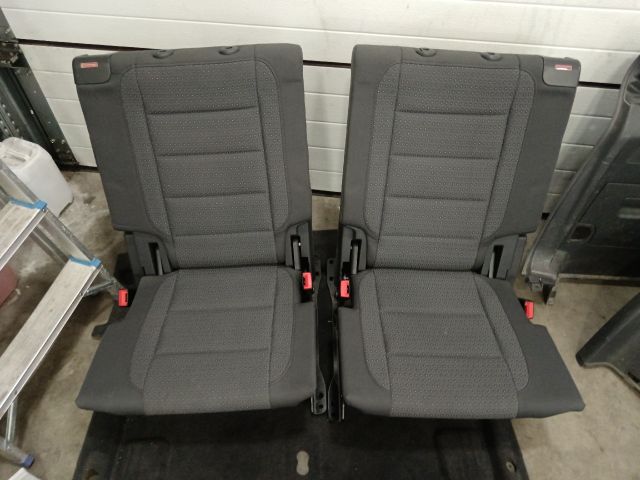 bontott VW TOURAN Harmadik sor Ülés Szett