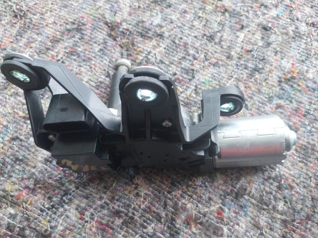 bontott VW TOURAN Hátsó Ablaktörlő Motor