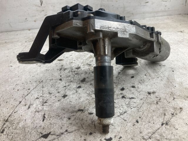bontott VW TOURAN Hátsó Ablaktörlő Motor