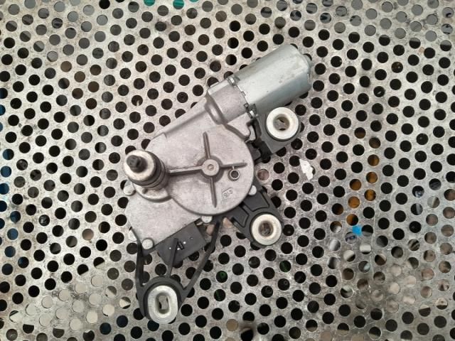 bontott VW TOURAN Hátsó Ablaktörlő Motor