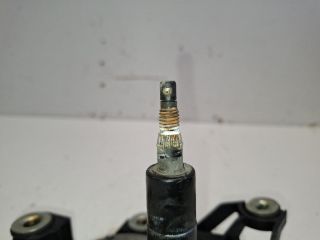 bontott VW TOURAN Hátsó Ablaktörlő Motor