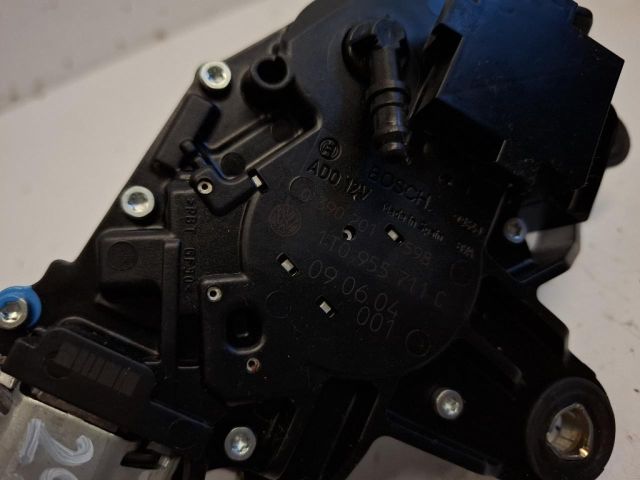 bontott VW TOURAN Hátsó Ablaktörlő Motor