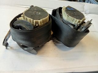 bontott VW TOURAN Hátsó Biztonsági Öv Szett