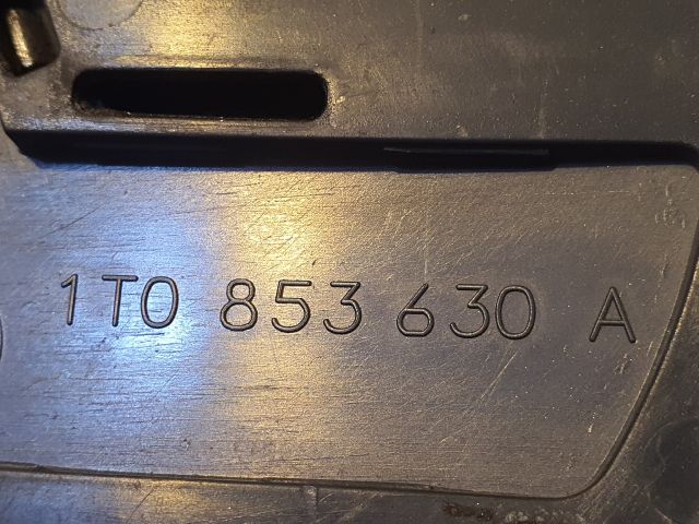 bontott VW TOURAN Hátsó Embléma