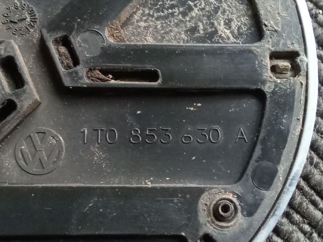 bontott VW TOURAN Hátsó Embléma